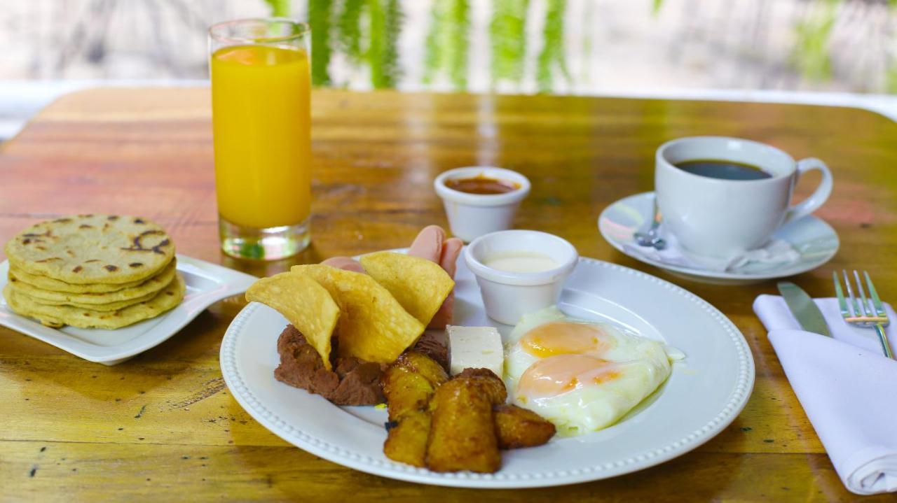 Hotel Ciudad Blanca Copán Buitenkant foto